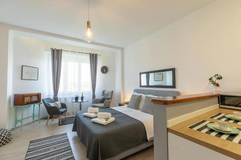 Polai Boutique Apartments With Free Parking