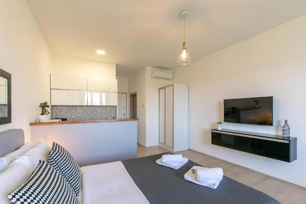 Polai Boutique Apartments With Free Parking  普拉